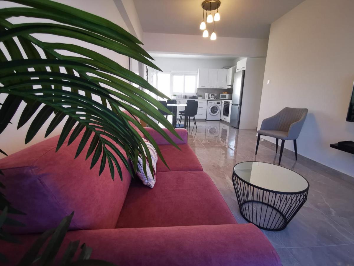 Hawaii Holiday Apartment 41 Limassol Bagian luar foto